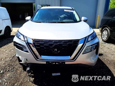 Piąte zdjęcie samochodu w środku: 2023 NISSAN ROGUE SV VIN:5N1BT3BB5PC946678 - miniatura