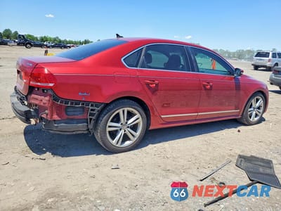 Trzecie zdjęcie samochodu z tyłu: 2015 VOLKSWAGEN PASSAT SEL VIN:1VWCV7A38FC088378 - miniatura