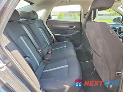 Zdjęcie 10 z 13 samochodu: 2025 HYUNDAI SONATA SEL VIN:KMHL64JA7SA449016 - miniatura