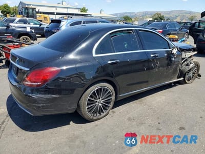 Trzecie zdjęcie samochodu z tyłu: 2021 MERCEDES-BENZ C 300 VIN:W1KWF8DB9MR646759 - miniatura
