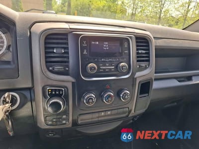 Zdjęcie 9 z 10 samochodu: 2016 RAM 1500 ST VIN:1C6RR7KGXGS270181 - miniatura