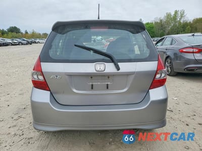Zdjęcie 6 z 12 samochodu: 2007 HONDA FIT S VIN:JHMGD38677S028839 - miniatura
