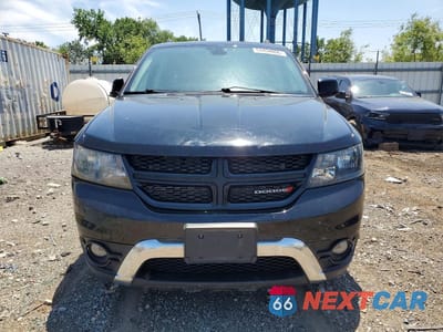 Piąte zdjęcie samochodu w środku: 2018 DODGE JOURNEY CROSSROAD VIN:3C4PDDGG2JT478146 - miniatura