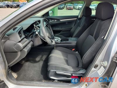 Zdjęcie 7 z 12 samochodu: 2017 HONDA CIVIC LX VIN:19XFC2F57HE081968 - miniatura