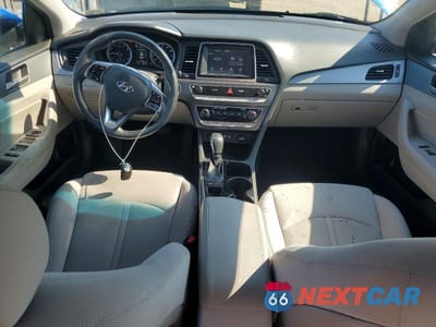 Zdjęcie 8 z 12 samochodu: 2018 HYUNDAI SONATA SEL VIN:5NPE34AF1JH664500 - miniatura