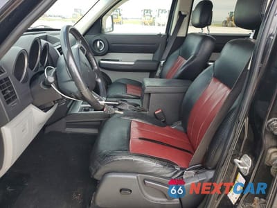 Zdjęcie 7 z 13 samochodu: 2010 DODGE NITRO SXT VIN:1D4PU5GK6AW108860 - miniatura