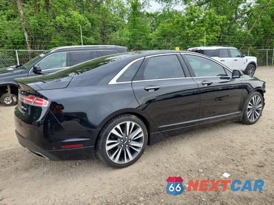 Trzecie zdjęcie samochodu z tyłu: 2019 LINCOLN MKZ RESERVE II VIN:3LN6L5F91KR601694 - miniatura