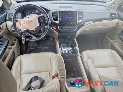 Zdjęcie 8 z 12 samochodu: 2018 HONDA PILOT TOURING VIN:5FNYF5H93JB007707 - miniatura