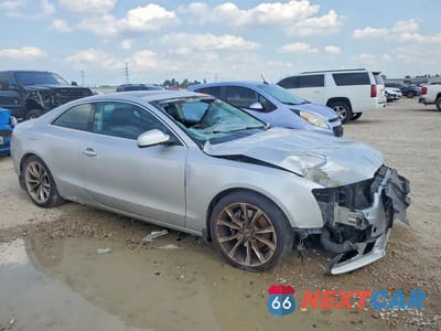 Czwarte zdjęcie samochodu z boku: 2013 AUDI A5 PRESTIGE VIN:WAUVFAFR4DA000385 - miniatura