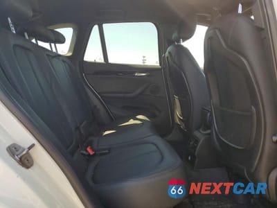 Zdjęcie 11 z 13 samochodu: 2016 BMW X1 XDRIVE28I VIN:WBXHT3C34GP889715 - miniatura