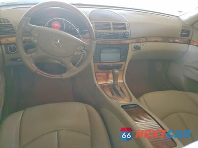 Zdjęcie 8 z 12 samochodu: 2009 MERCEDES-BENZ E 350 4MATIC VIN:WDBUH87X89B371435 - miniatura