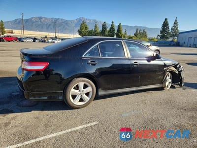 Trzecie zdjęcie samochodu z tyłu: 2011 TOYOTA CAMRY SE VIN:4T1BF3EK4BU694850 - miniatura