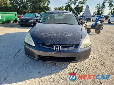Piąte zdjęcie samochodu w środku: 2003 HONDA ACCORD EX VIN:1HGCM66573A092795 - miniatura