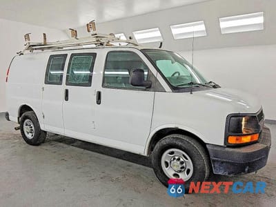 Czwarte zdjęcie samochodu z boku: 2013 CHEVROLET EXPRESS G2500 VIN:1GCWGECB5D1902245 - miniatura