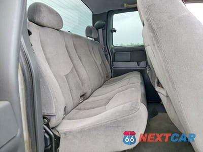 Zdjęcie 10 z 12 samochodu: 2005 GMC SIERRA K2500 HEAVY DUTY VIN:1GTHK29U75E197368 - miniatura