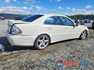 Trzecie zdjęcie samochodu z tyłu: 2009 MERCEDES-BENZ E 350 VIN:WDBUF56X19B356846 - miniatura