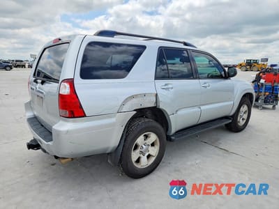 Trzecie zdjęcie samochodu z tyłu: 2006 TOYOTA 4RUNNER SR5 VIN:JTEZU14R268054965 - miniatura