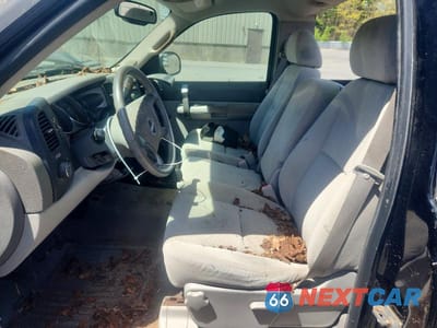 Zdjęcie 7 z 12 samochodu: 2007 GMC NEW SIERRA K1500 VIN:1GTEK14097Z553526 - miniatura