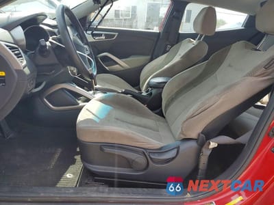Zdjęcie 7 z 12 samochodu: 2014 HYUNDAI VELOSTER BASE VIN:KMHTC6AD3EU206031 - miniatura