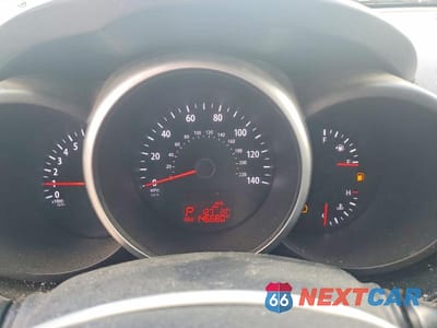 Zdjęcie 9 z 12 samochodu: 2012 KIA SOUL + VIN:KNDJT2A6XC7466573 - miniatura