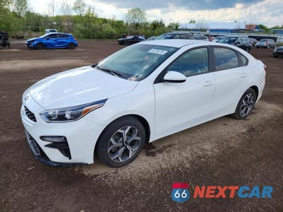 2021 KIA FORTE LXS 3KPF24AD7ME410014 - główne zdjęcie licytacji z USA - miniatura