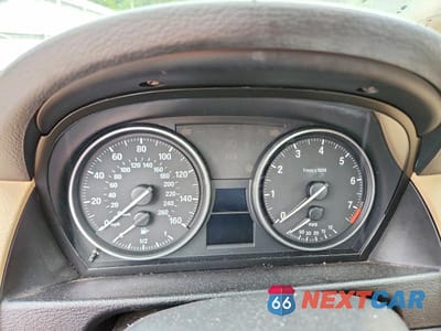 Zdjęcie 9 z 13 samochodu: 2015 BMW X1 SDRIVE28I VIN:WBAVM1C57FVZ93805 - miniatura