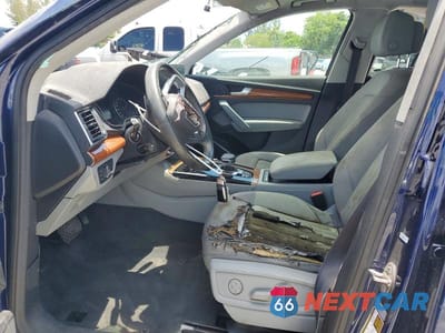 Zdjęcie 7 z 13 samochodu: 2021 AUDI Q5 PREMIUM VIN:WA1AAAFY4M2102863 - miniatura