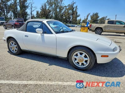 Czwarte zdjęcie samochodu z boku: 1990 MAZDA MX-5 MIATA VIN:JM1NA351XL0108670 - miniatura