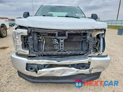 Piąte zdjęcie samochodu w środku: 2019 FORD F250 SUPER DUTY VIN:1FT7W2B63KEC34584 - miniatura