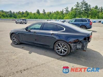 Drugie zdjęcie samochodu z przodu: 2017 VOLVO S90 T6 MOMENTUM VIN:YV1A22MK7H1014595 - miniatura