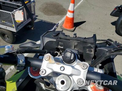 Zdjęcie 7 z 8 samochodu: 2025 BMW F 900 GS VIN:WB10K6309S6L32301 - miniatura
