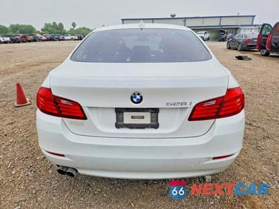 Zdjęcie 6 z 12 samochodu: 2016 BMW 528 I VIN:WBA5A5C56GG352988 - miniatura