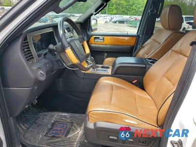Zdjęcie 7 z 13 samochodu: 2012 LINCOLN NAVIGATOR VIN:5LMJJ2J54CEL04035 - miniatura