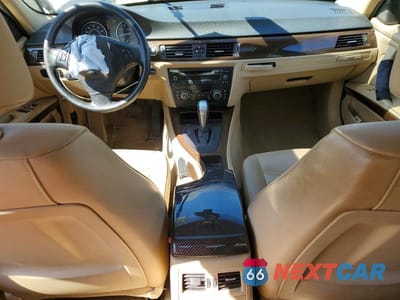 Zdjęcie 8 z 12 samochodu: 2011 BMW 328 XI VIN:WBAPK7C50BA975004 - miniatura