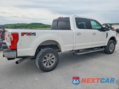 Trzecie zdjęcie samochodu z tyłu: 2017 FORD F250 SUPER DUTY VIN:1FT7W2B62HEC08440 - miniatura