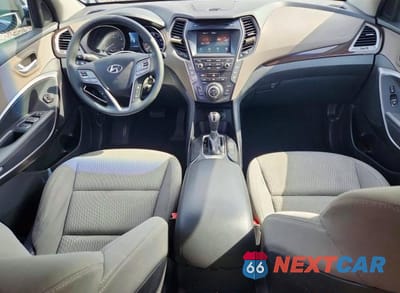 Zdjęcie 8 z 12 samochodu: 2018 HYUNDAI SANTA FE SE VIN:KM8SMDHF8JU295089 - miniatura