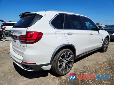 Trzecie zdjęcie samochodu z tyłu: 2017 BMW X5 XDRIVE35I VIN:5UXKR0C30H0X81603 - miniatura