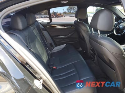 Zdjęcie 10 z 12 samochodu: 2019 BMW 530E VIN:WBAJA9C56KB389521 - miniatura