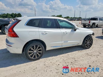 Trzecie zdjęcie samochodu z tyłu: 2020 VOLVO XC60 T5 INSCRIPTION VIN:YV4102DL4L1534750 - miniatura