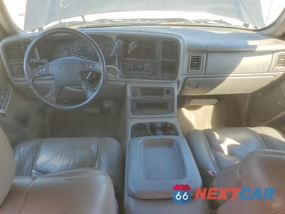 Zdjęcie 8 z 12 samochodu: 2004 CHEVROLET SILVERADO K2500 VIN:1GCGK23U14F105426 - miniatura