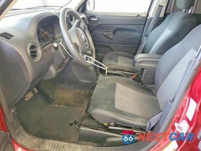 Zdjęcie 7 z 13 samochodu: 2016 JEEP PATRIOT SPORT VIN:1C4NJRBB7GD596569 - miniatura