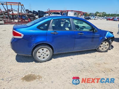 Trzecie zdjęcie samochodu z tyłu: 2008 FORD FOCUS S VIN:1FAHP34N38W137079 - miniatura