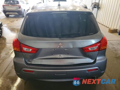 Zdjęcie 6 z 13 samochodu: 2011 MITSUBISHI OUTLANDER SPORT SE VIN:JA4AR4AU5BZ013354 - miniatura