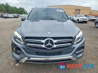 Piąte zdjęcie samochodu w środku: 2017 MERCEDES-BENZ GLE 350 VIN:4JGDA5JB3HA945392 - miniatura