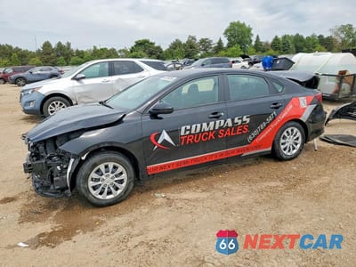 2023 KIA FORTE LX 3KPF24AD6PE621855 - główne zdjęcie licytacji z USA - miniatura