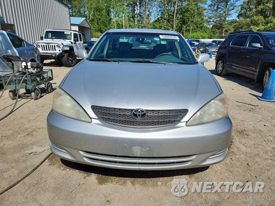 Piąte zdjęcie samochodu w środku: 2002 TOYOTA CAMRY XLE V6 VIN:4T1BF32K52U024521 - miniatura