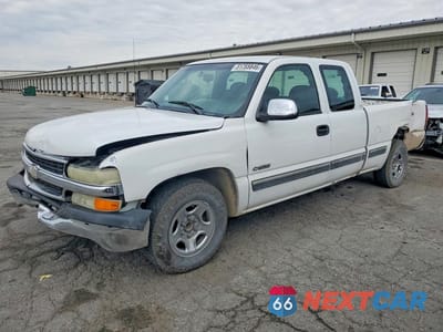 2002 CHEVROLET SILVERADO C1500 2GCEC19V221414616 - główne zdjęcie licytacji z USA - miniatura