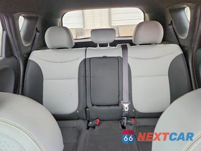 Zdjęcie 10 z 14 samochodu: 2016 KIA SOUL VIN:KNDJP3A59G7240001 - miniatura