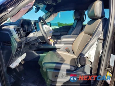 Zdjęcie 7 z 13 samochodu: 2025 FORD F150 LARIAT VIN:1FTFW5L53SFA82450 - miniatura
