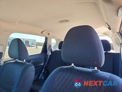 Zdjęcie 10 z 13 samochodu: 2018 NISSAN ROGUE SV VIN:5N1AT2MV6JC715292 - miniatura